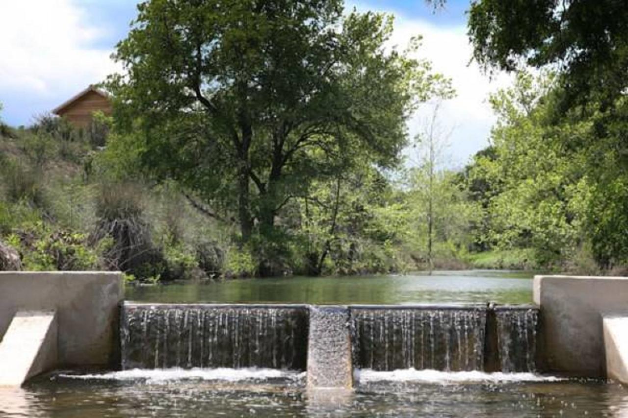 City On A Hill At Spring Creek Fredericksburg Exterior foto